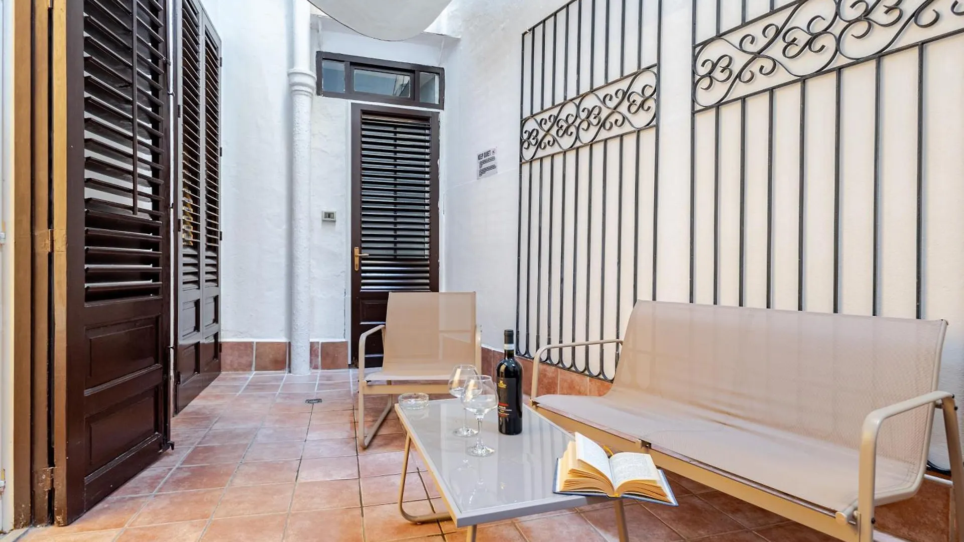 Liberty Boutique Apartment Палермо 0*,  Италия
